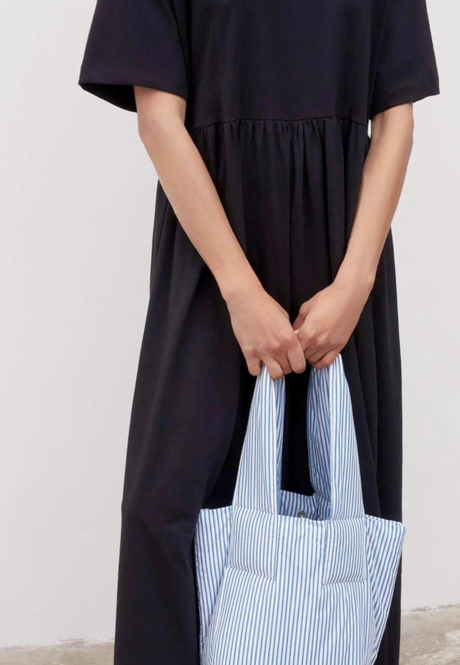 Building Block Rib Panel Dress - black