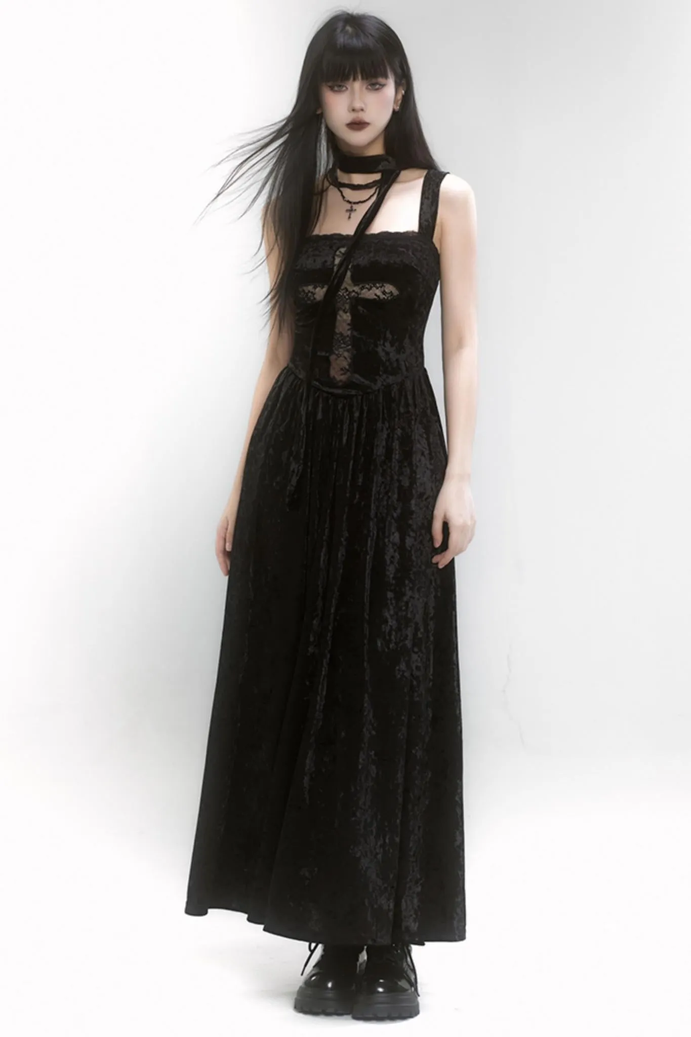 Dark Velvet Slip Set-Up