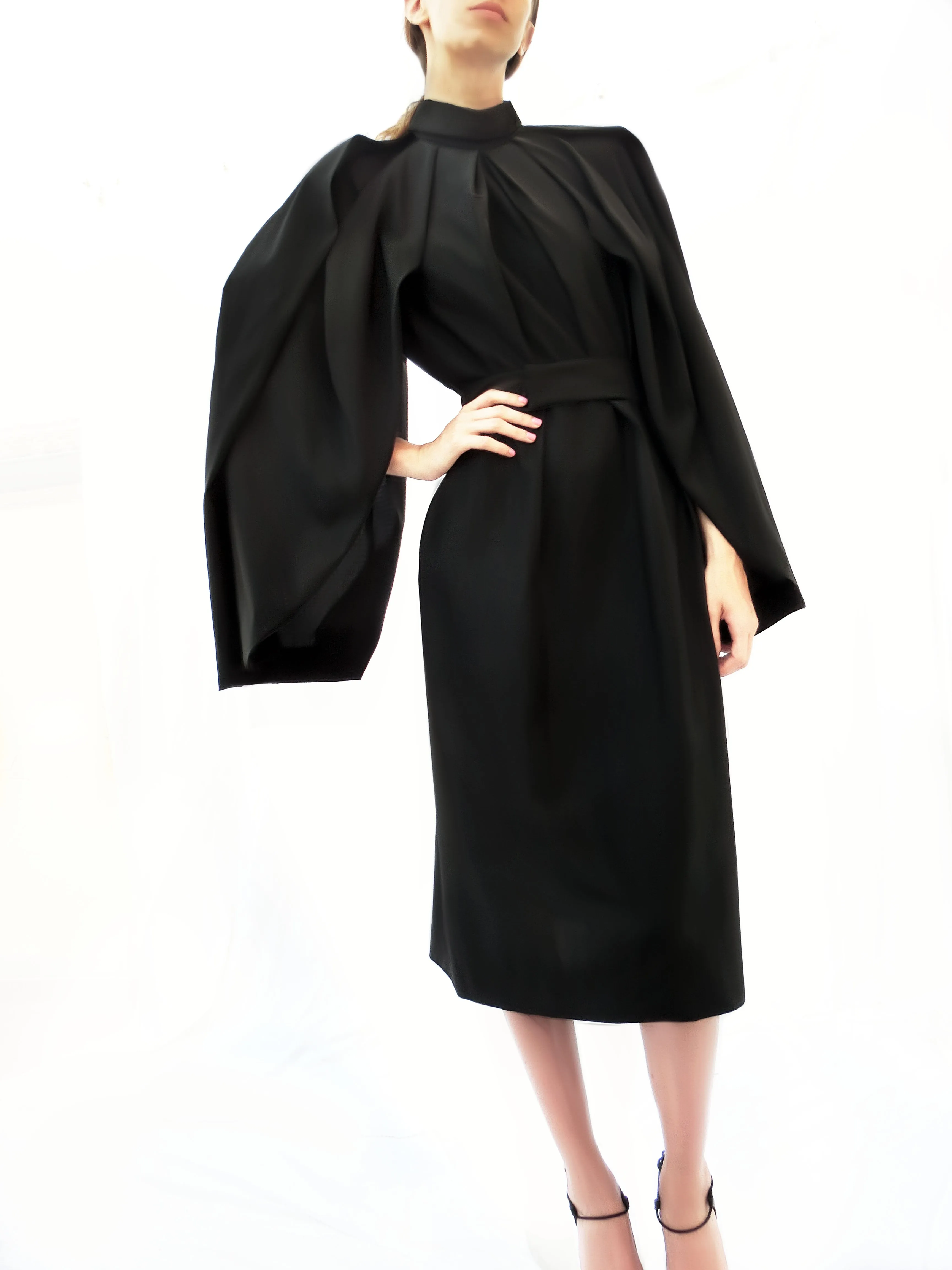 High Collar Anglar Pleated Dress / Black / 100% Virgin Wool