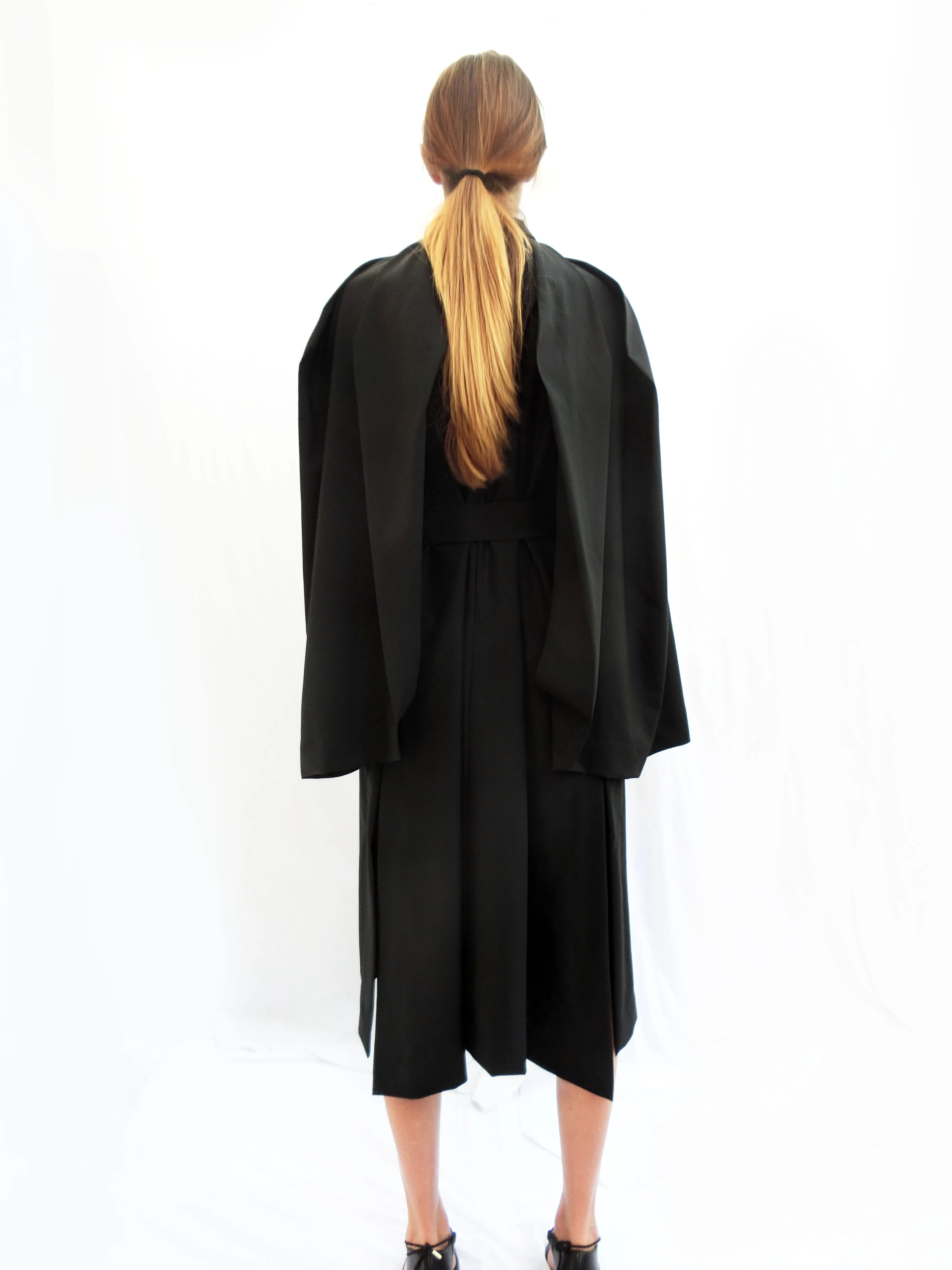 High Collar Anglar Pleated Dress / Black / 100% Virgin Wool