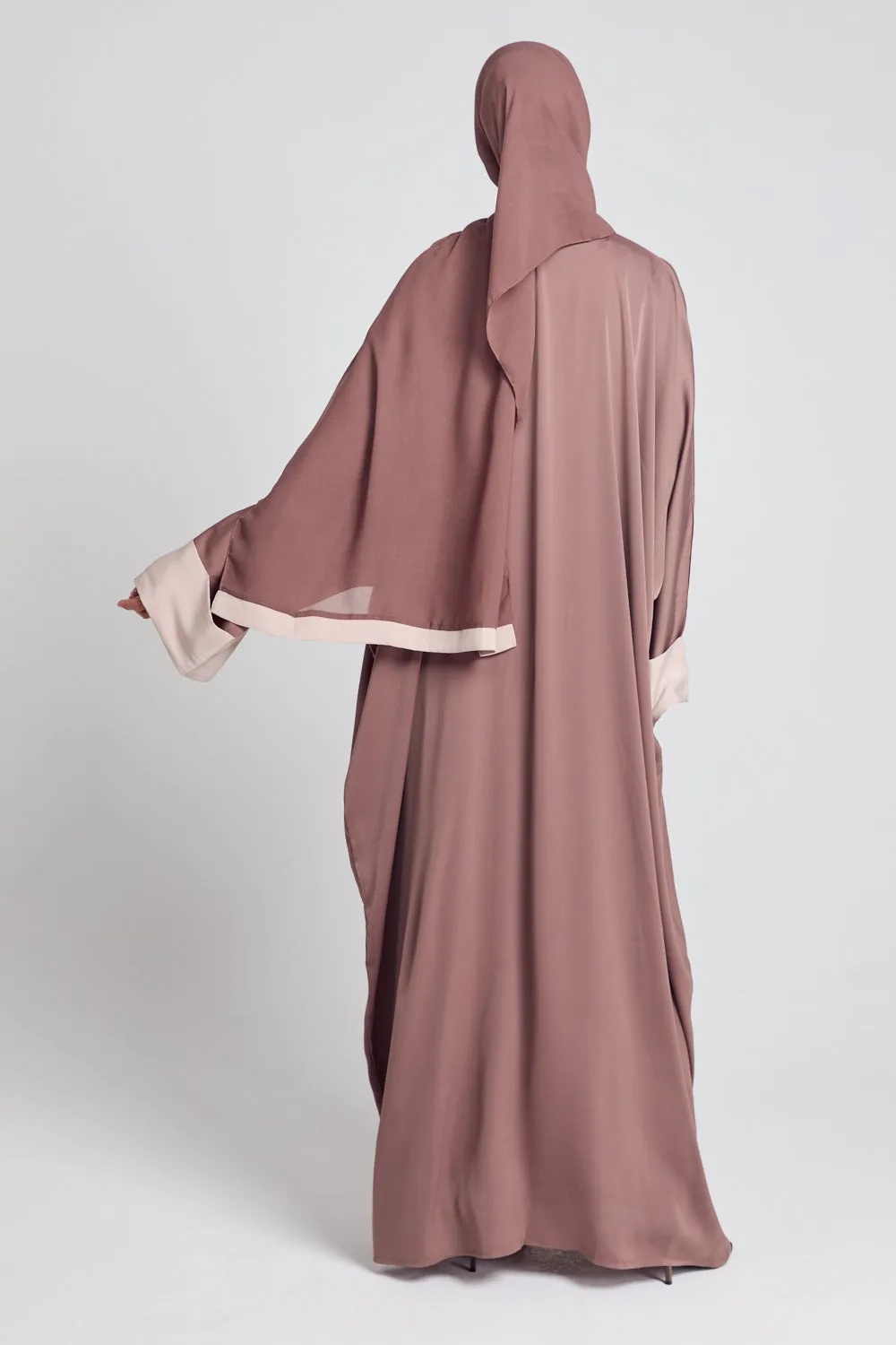 Open Farasha With Folded Contrast Cuffs - Warm Taupe