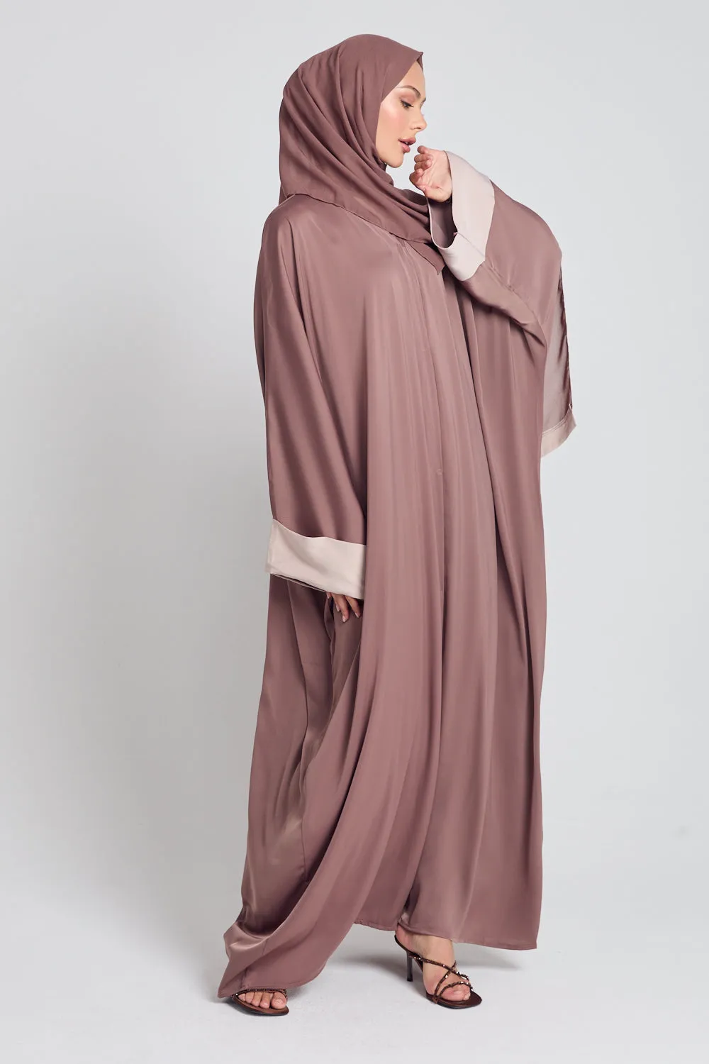 Open Farasha With Folded Contrast Cuffs - Warm Taupe