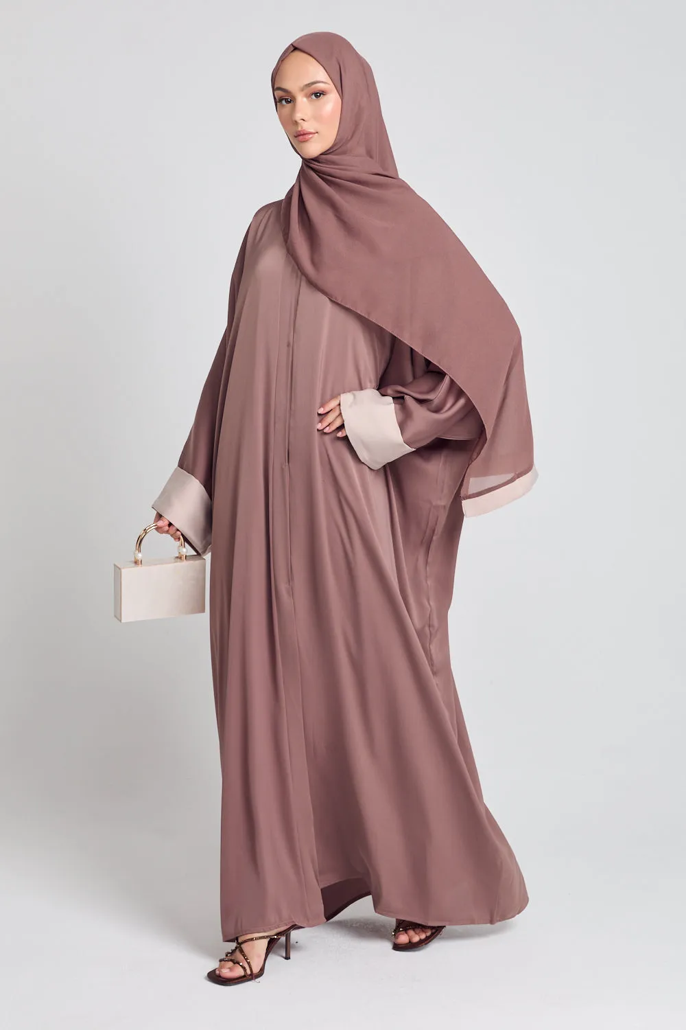 Open Farasha With Folded Contrast Cuffs - Warm Taupe