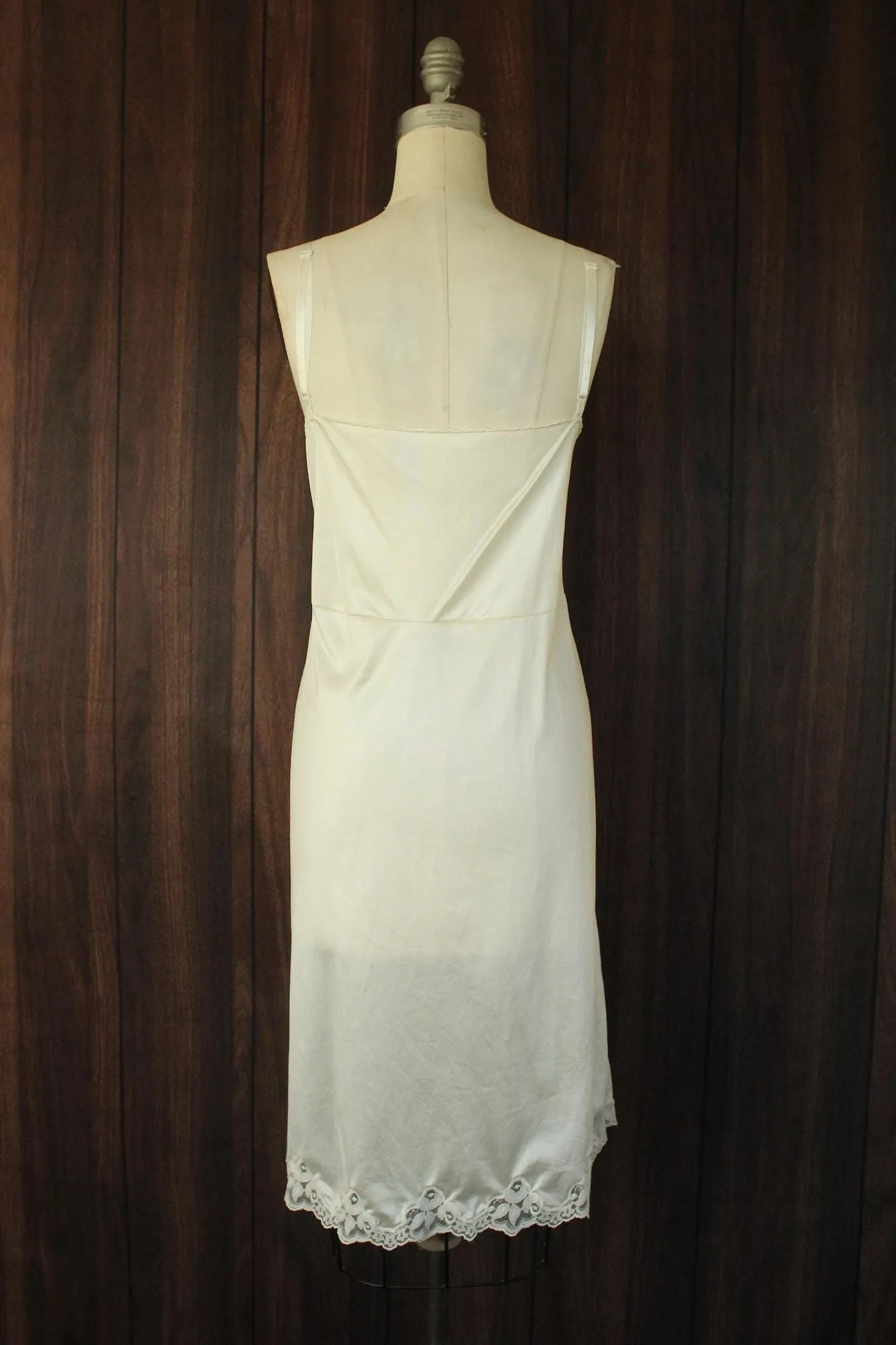 Vintage 1950s 1960s Volup Size White Full Slip with Lace Trim