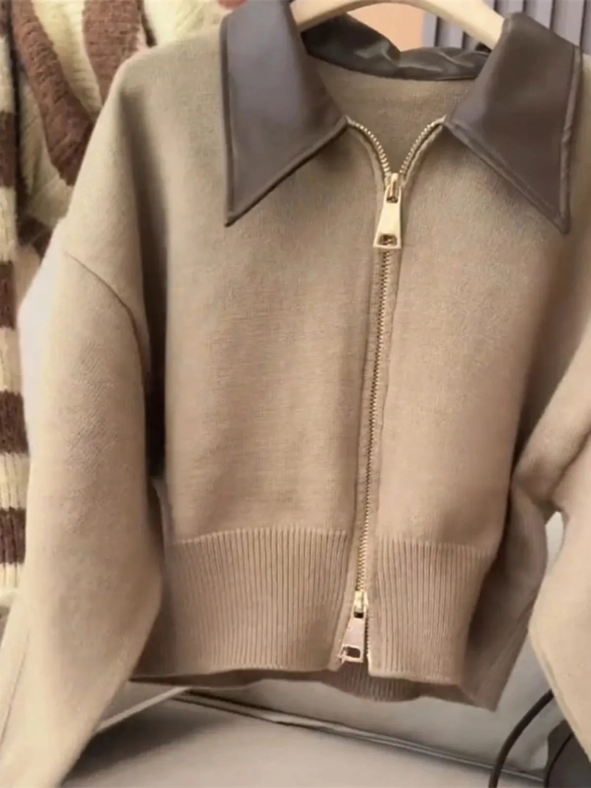 Women's Leather Collar Double Zipper Long Sleeve Knitted Sweater